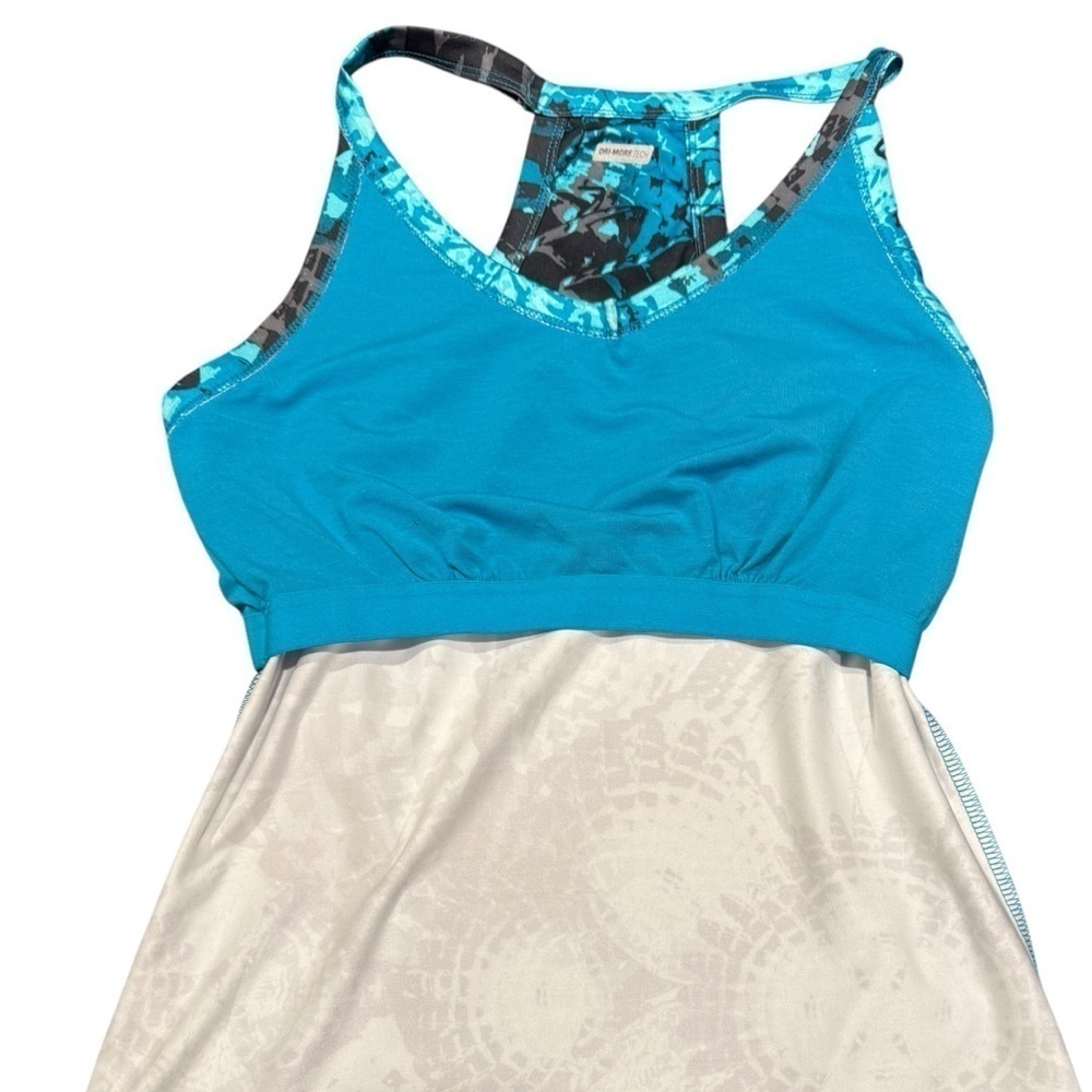 Danskin Now Yoga Racerback Tank Shelf Bra Size Medium - Picture 8 of 8